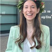 Laureata in giurisprudenza con votazione 110, impartisce ripetizioni di italiano, storia ed inglese per studenti delle medie e del liceo